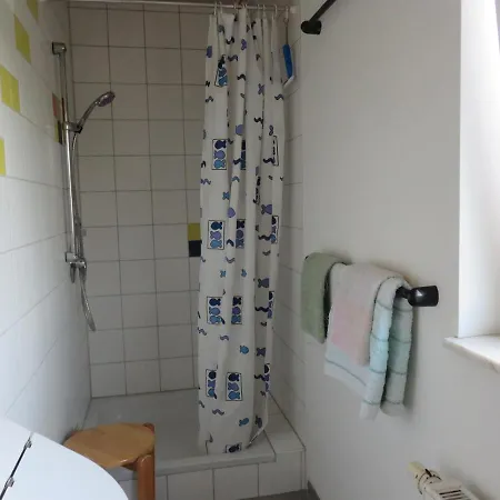 Gastezimmer Mit Bussenblick